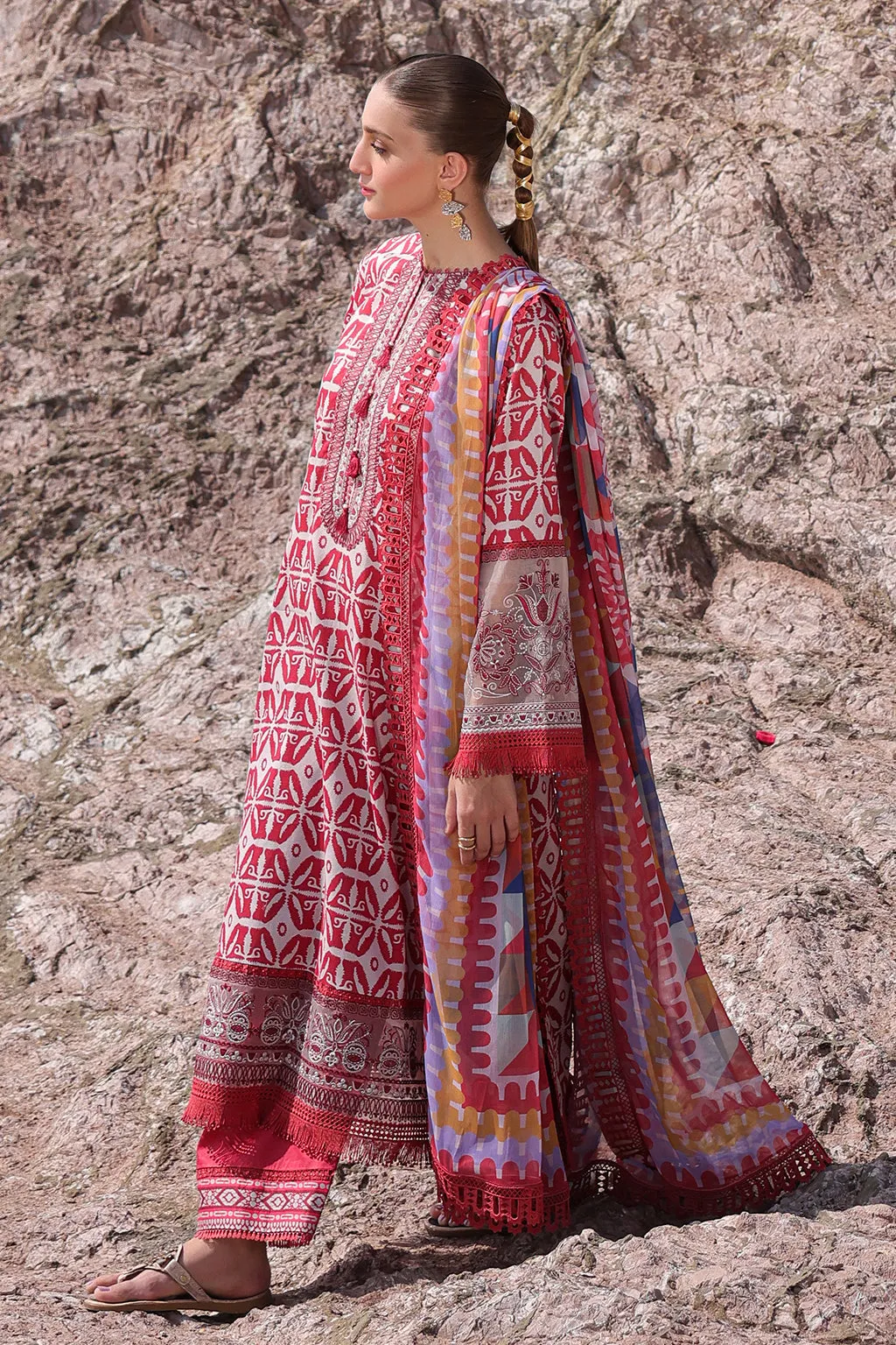 Ayzel Tropicana Embroidered Lawn Unstitched 3Pc Suit AZL-24-V2-04 Amaris