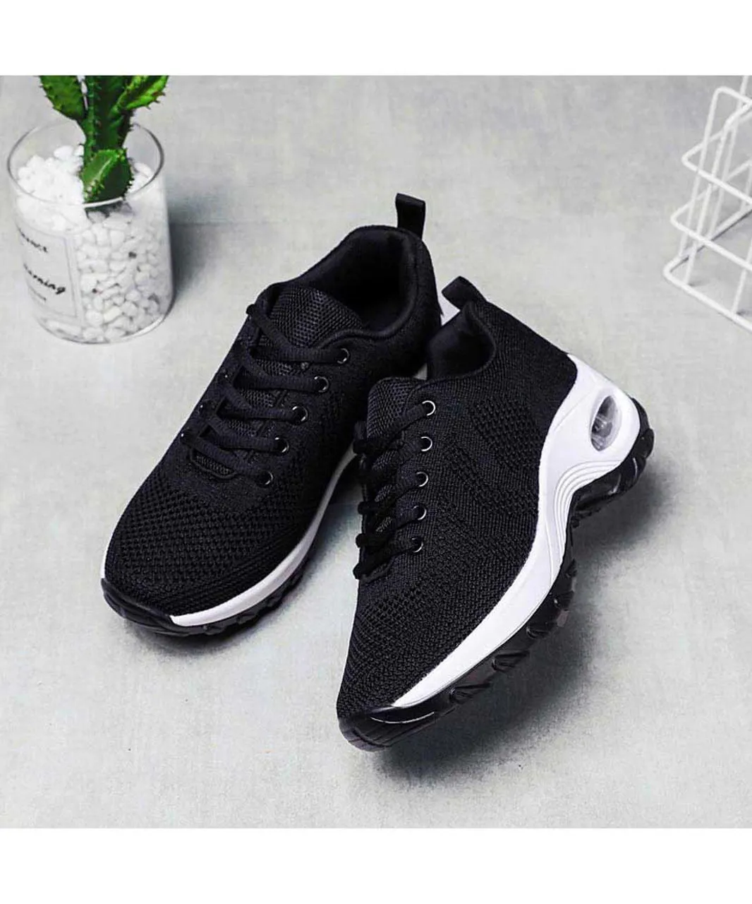 Black arrow texture double rocker bottom shoe sneaker