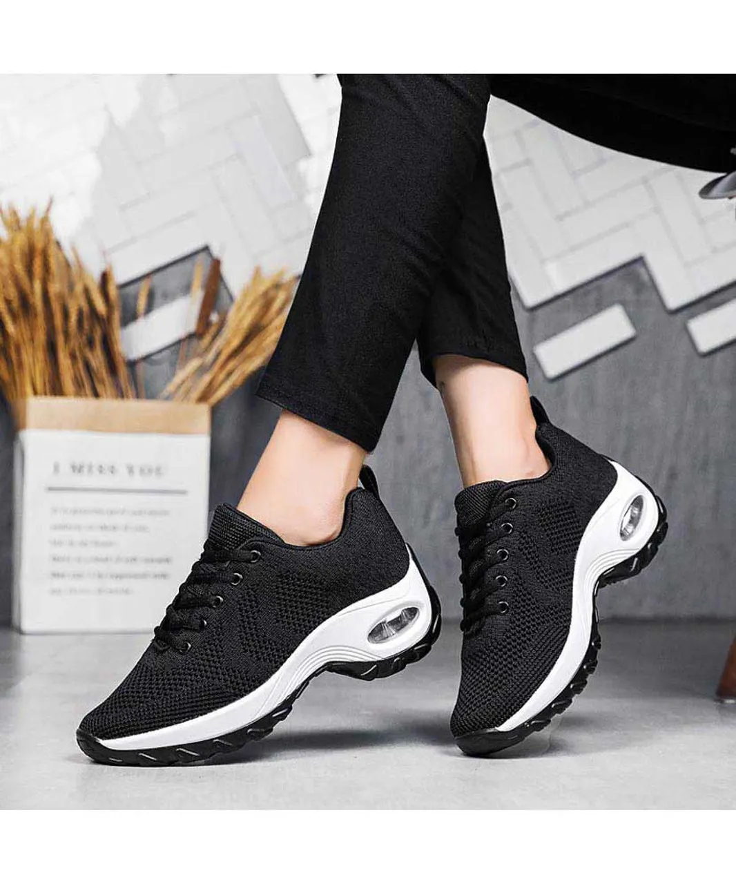 Black arrow texture double rocker bottom shoe sneaker