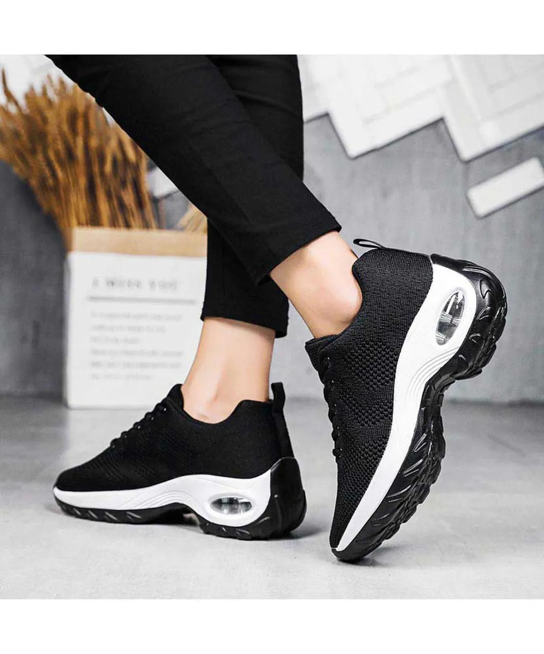 Black arrow texture double rocker bottom shoe sneaker