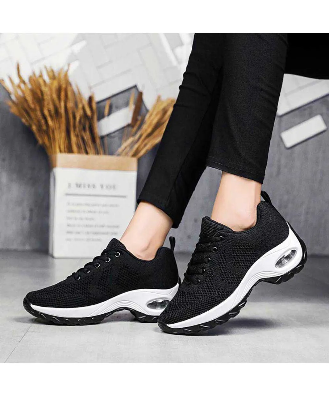 Black arrow texture double rocker bottom shoe sneaker