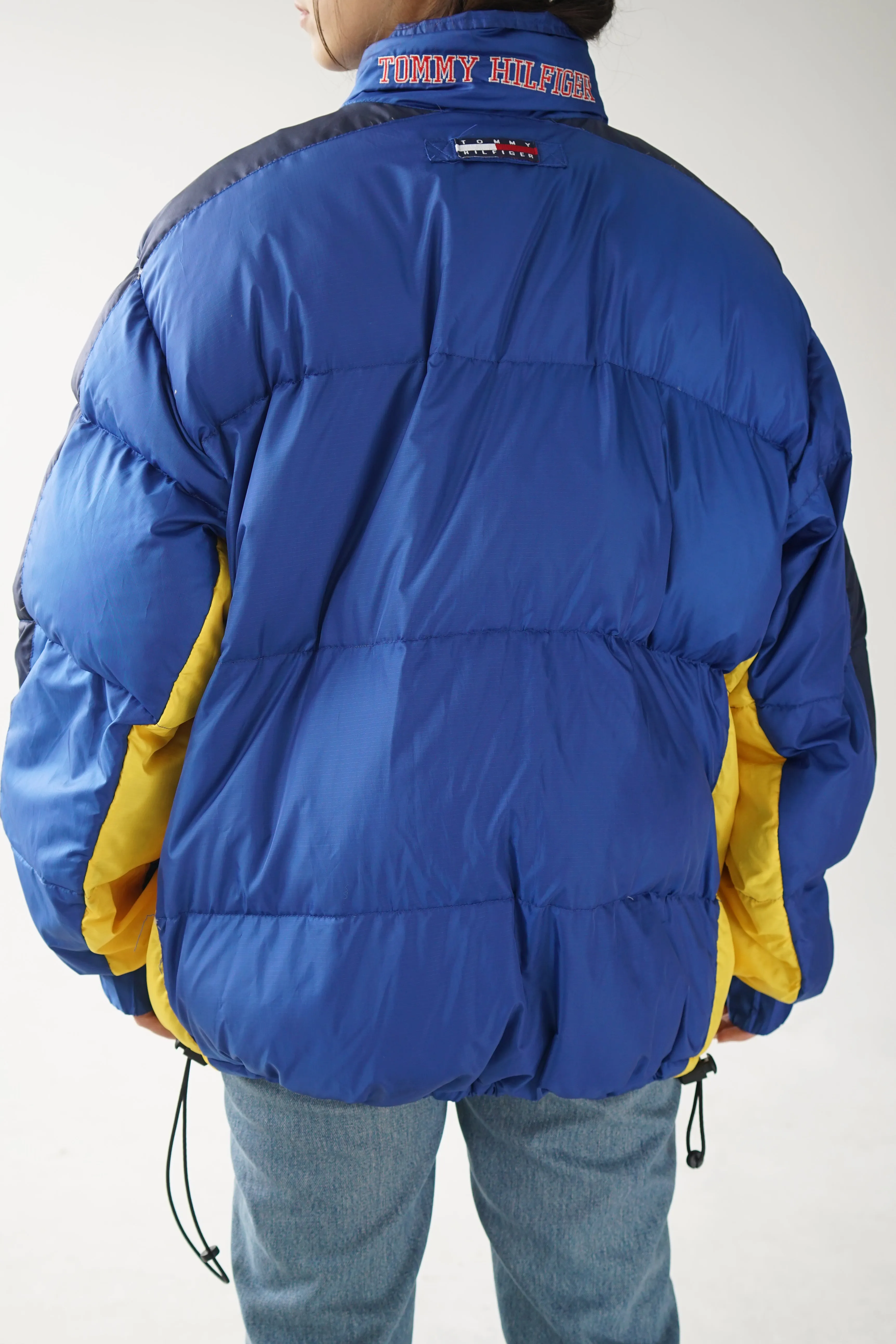 Fou puffer vintage Tommy Hilfiger bleu et jaune pour homme L