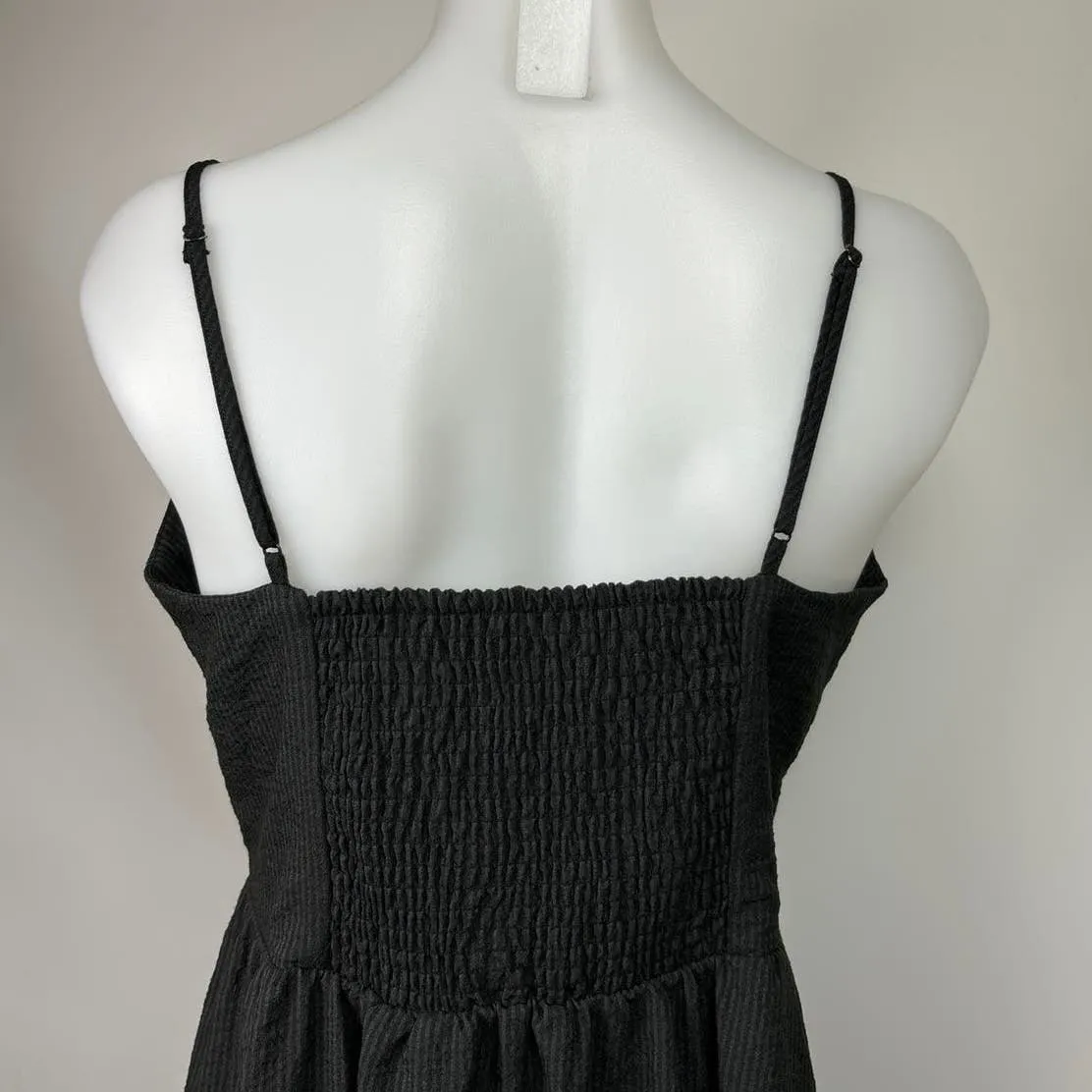 H&M Black Ribbed Smocked Sweetheart Sleeveless Button Midi A Line Dress Size 10