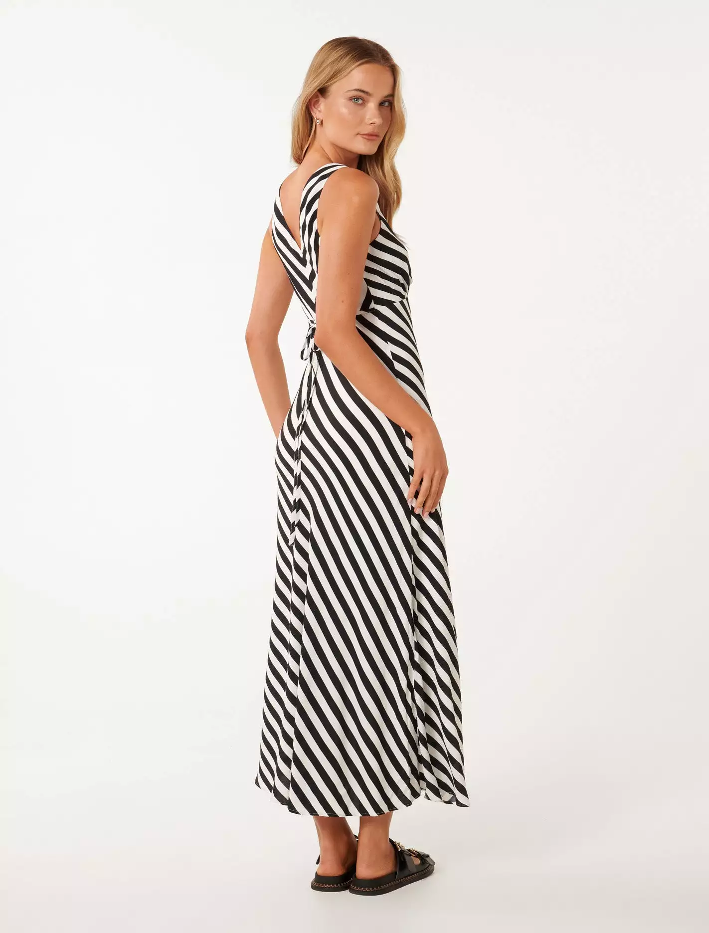 Lorna Sleeveless Casa Midi Dress