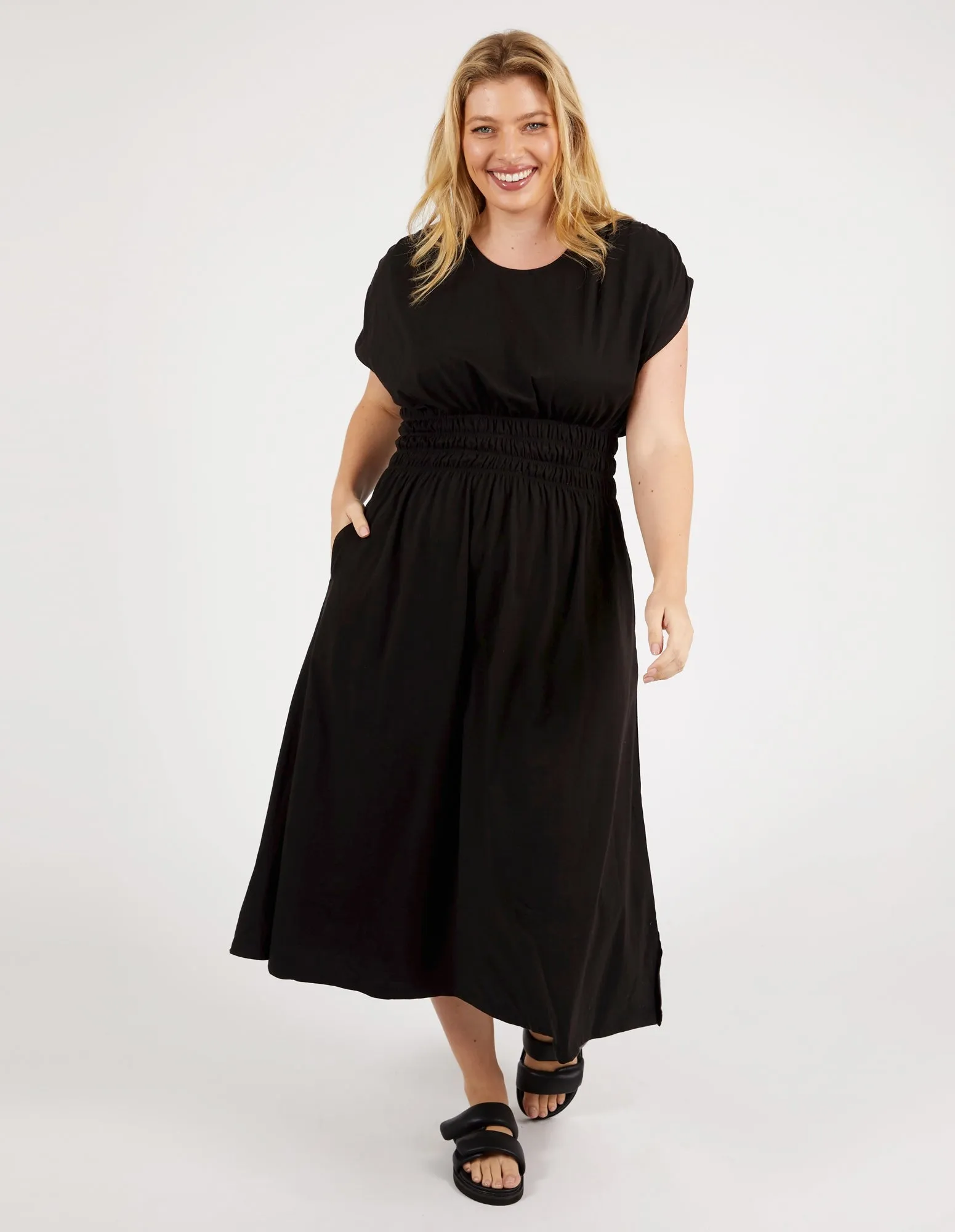 Nelle Midi Dress Black