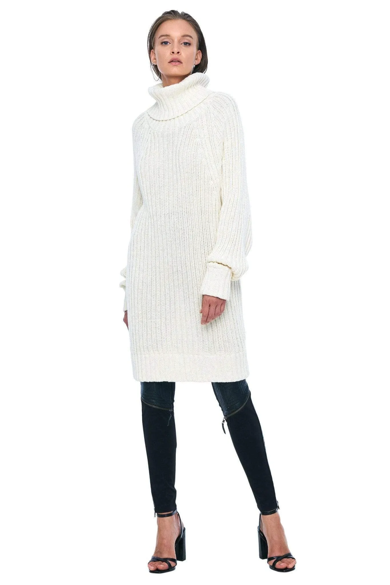 OVERSIZED SWEATER DRESS IN BONE