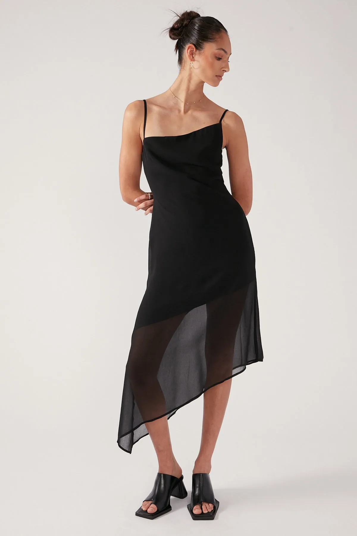 Perfect Stranger SIMMI CHIFFON MIDI DRESS Black