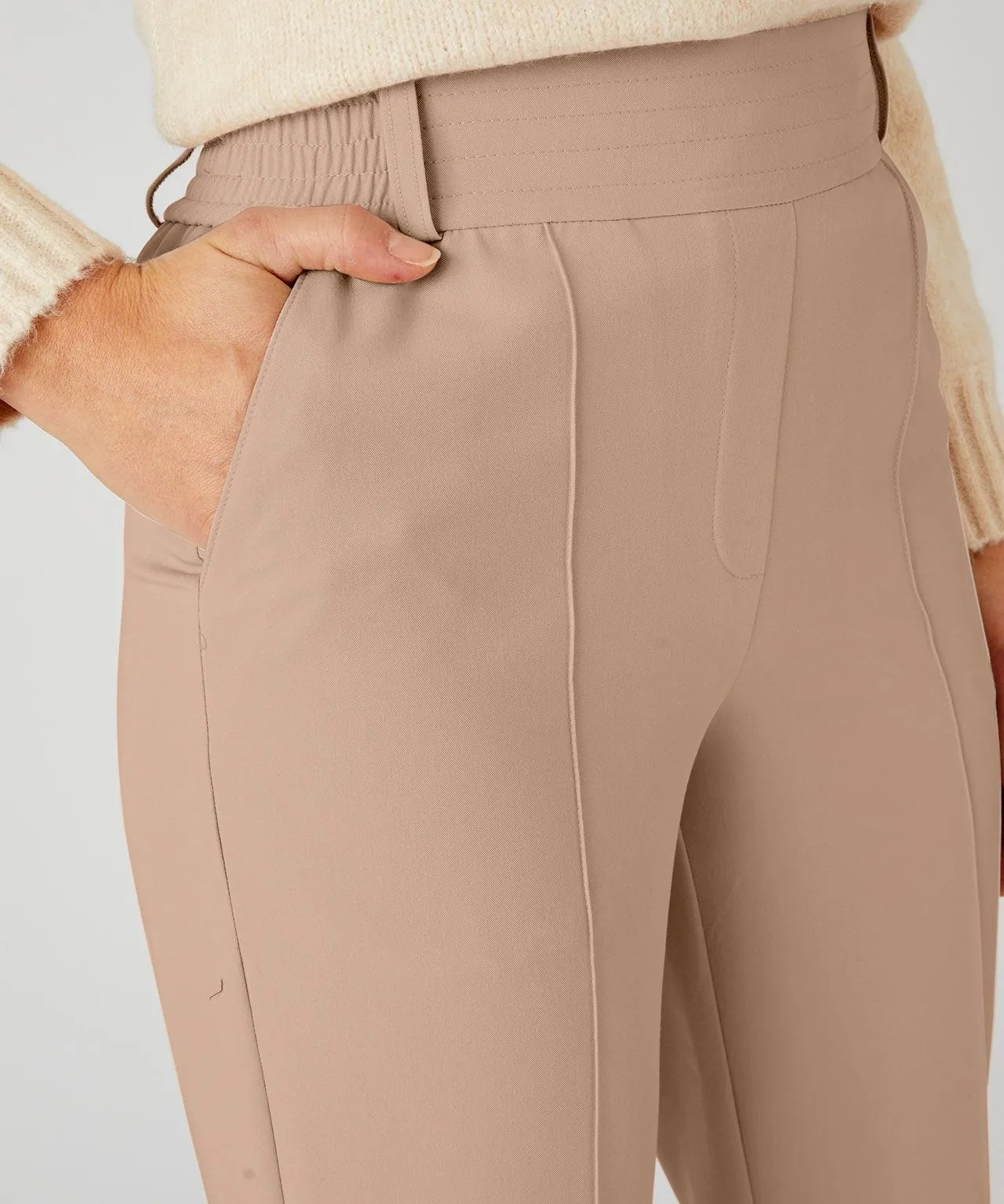 Pull-on Straight-leg Trousers