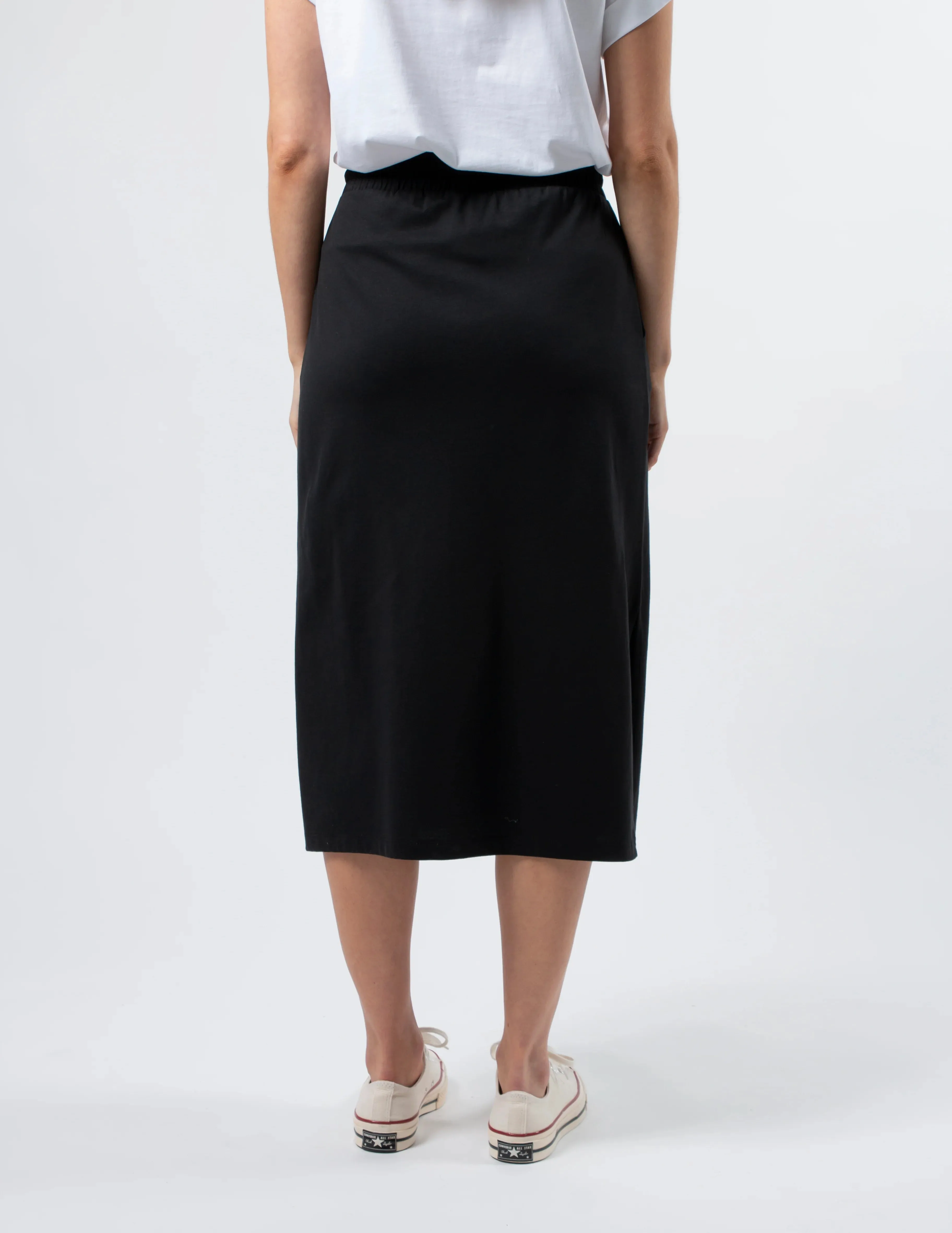 STELLA & GEMMA ESSENTIALS SKIRT BLACK