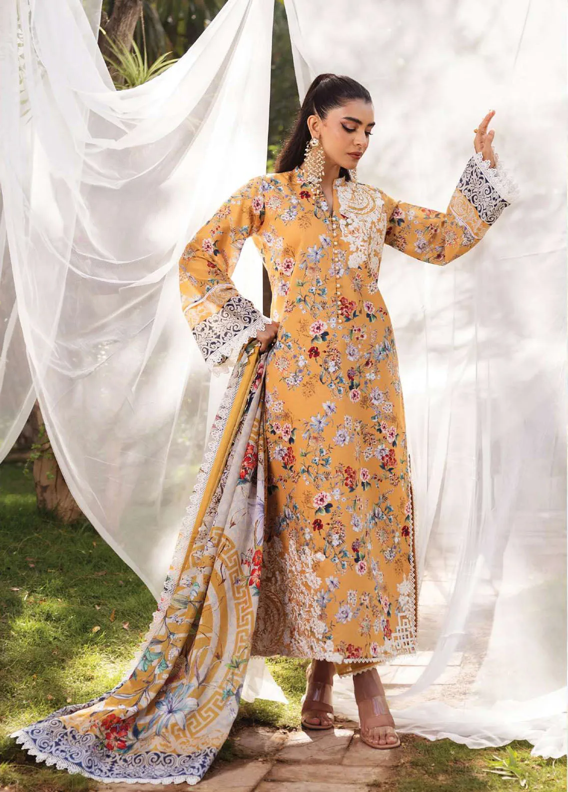 Tahra By Zainab Chottani Embroidered Lawn 3 Piece Unstitched Suit ZC24T 2A BEEHA