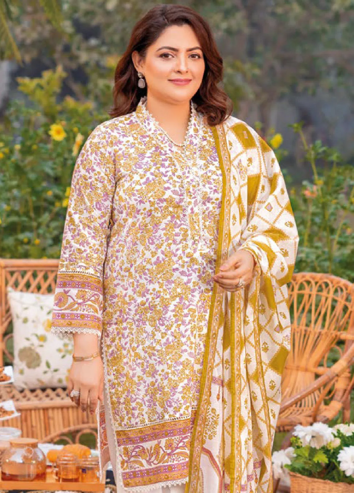 Tribute To Mothers By Gul Ahmed Printed Lawn Unstitched 3 Piece Suit - GA24ML CL-42195 B