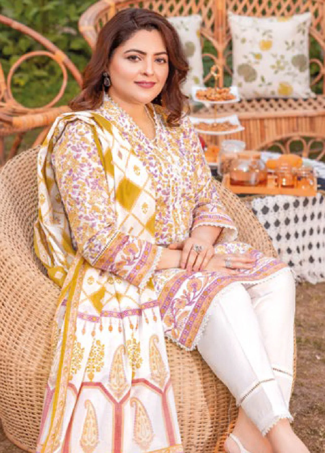 Tribute To Mothers By Gul Ahmed Printed Lawn Unstitched 3 Piece Suit - GA24ML CL-42195 B