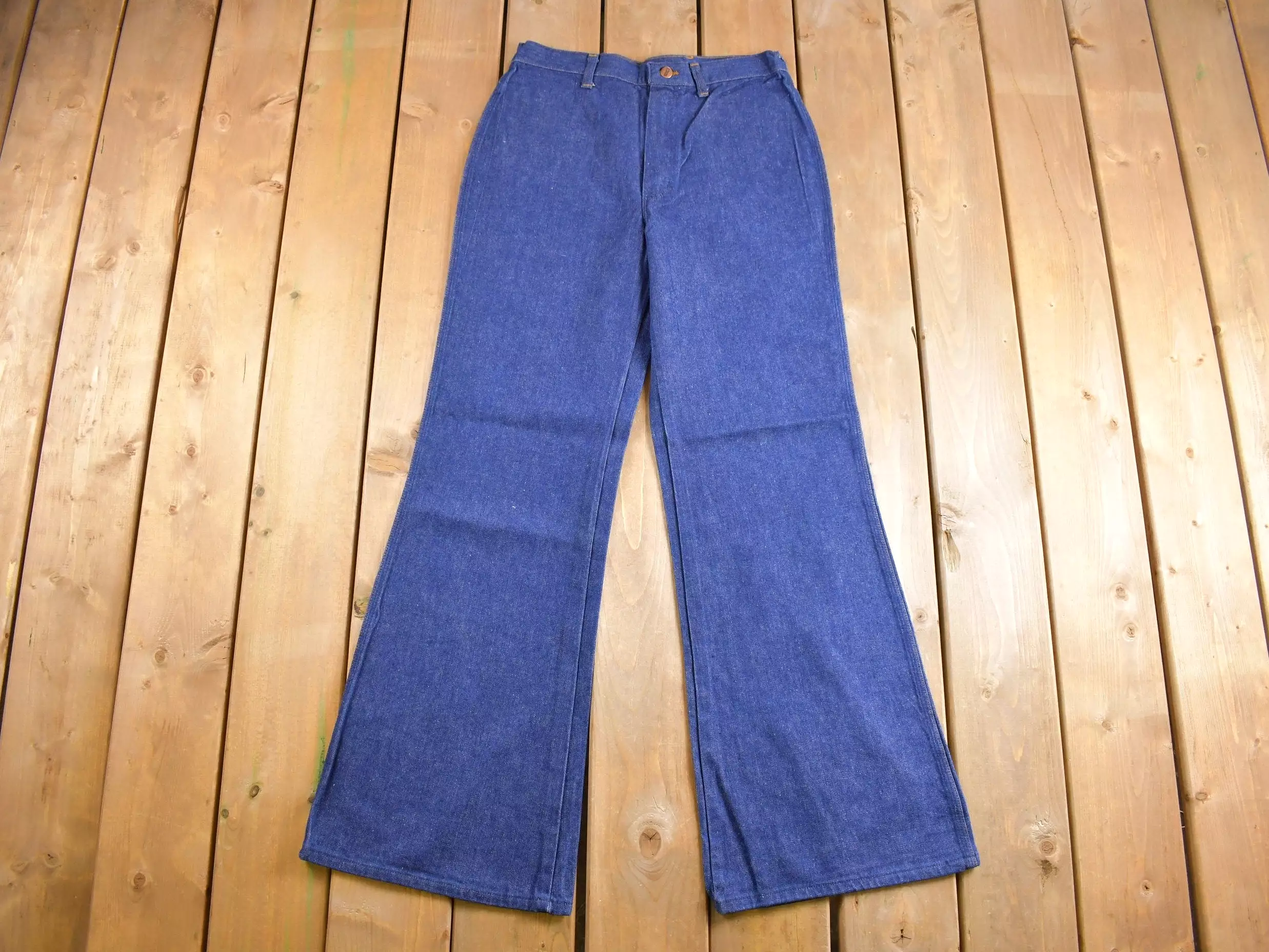 Vintage 1970s Deadstock Wrangler Wrag-Doll Bell Bottom Women's Jeans Size 31 x 32 / Made in Canada / True Vintage / NWT / 70s Je