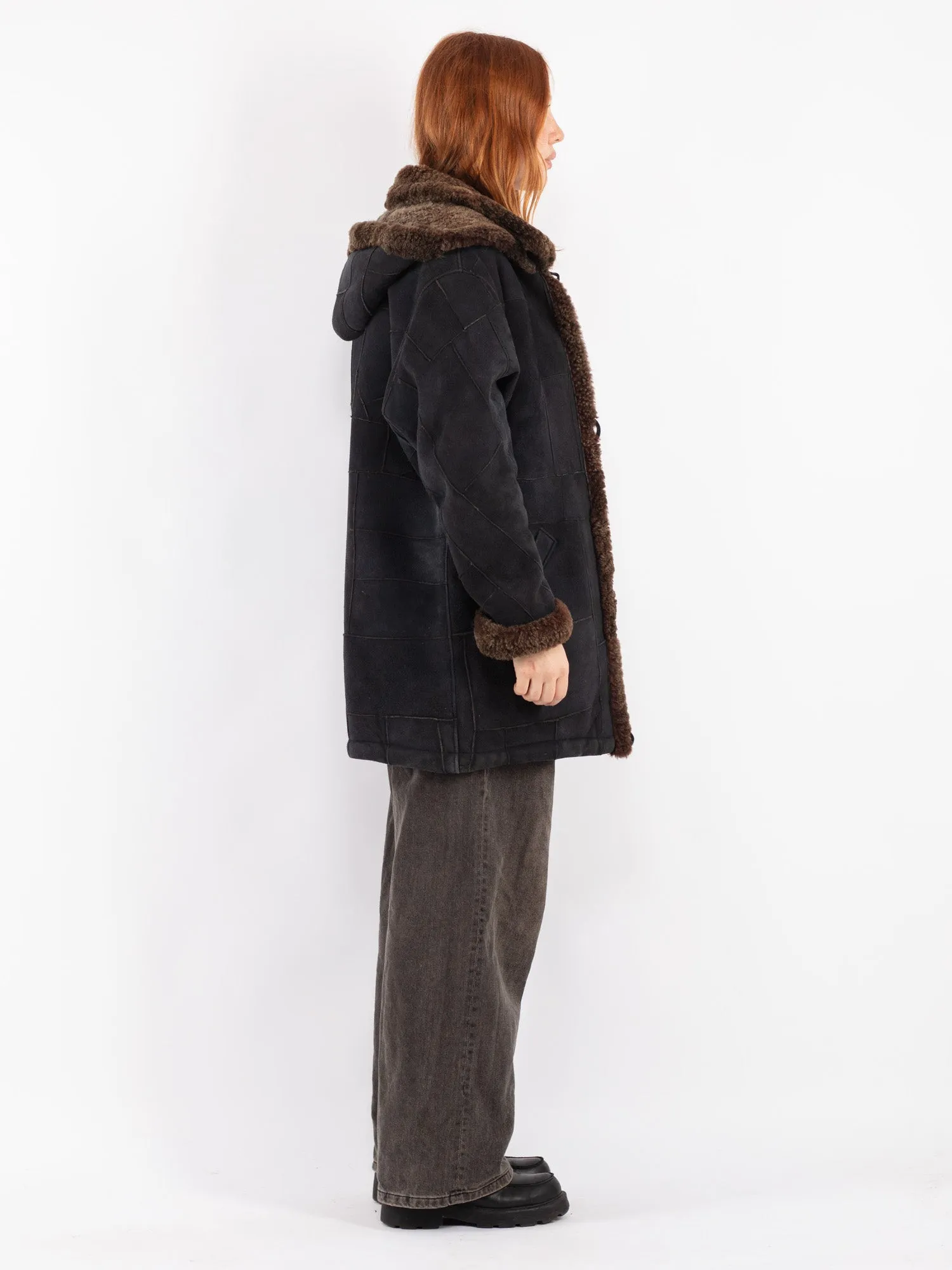 Vintage 90's Women Hooded Sheepskin Coat in Black