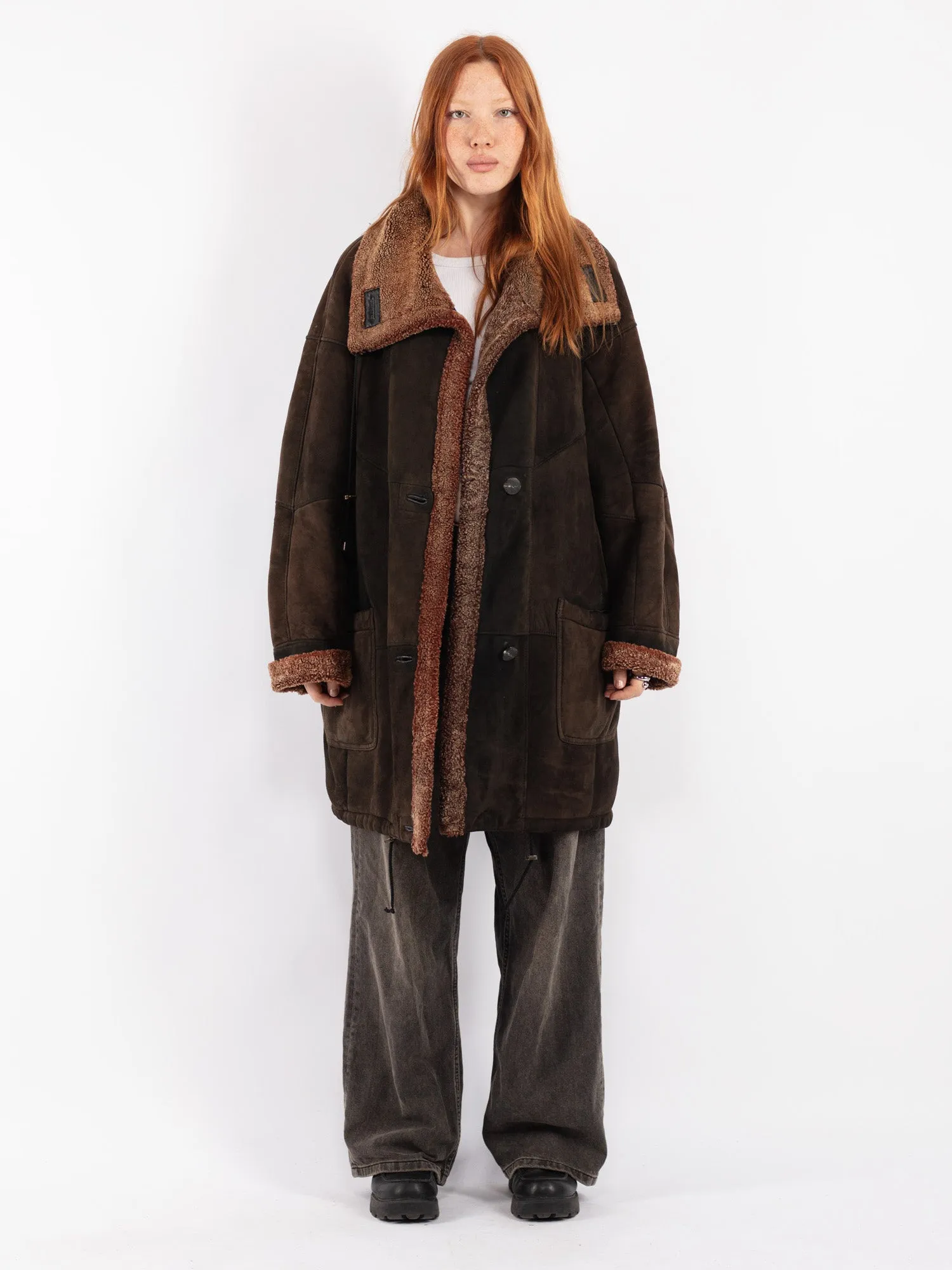 Vintage 90's Women Oversized Sheepskin Coat in Brown