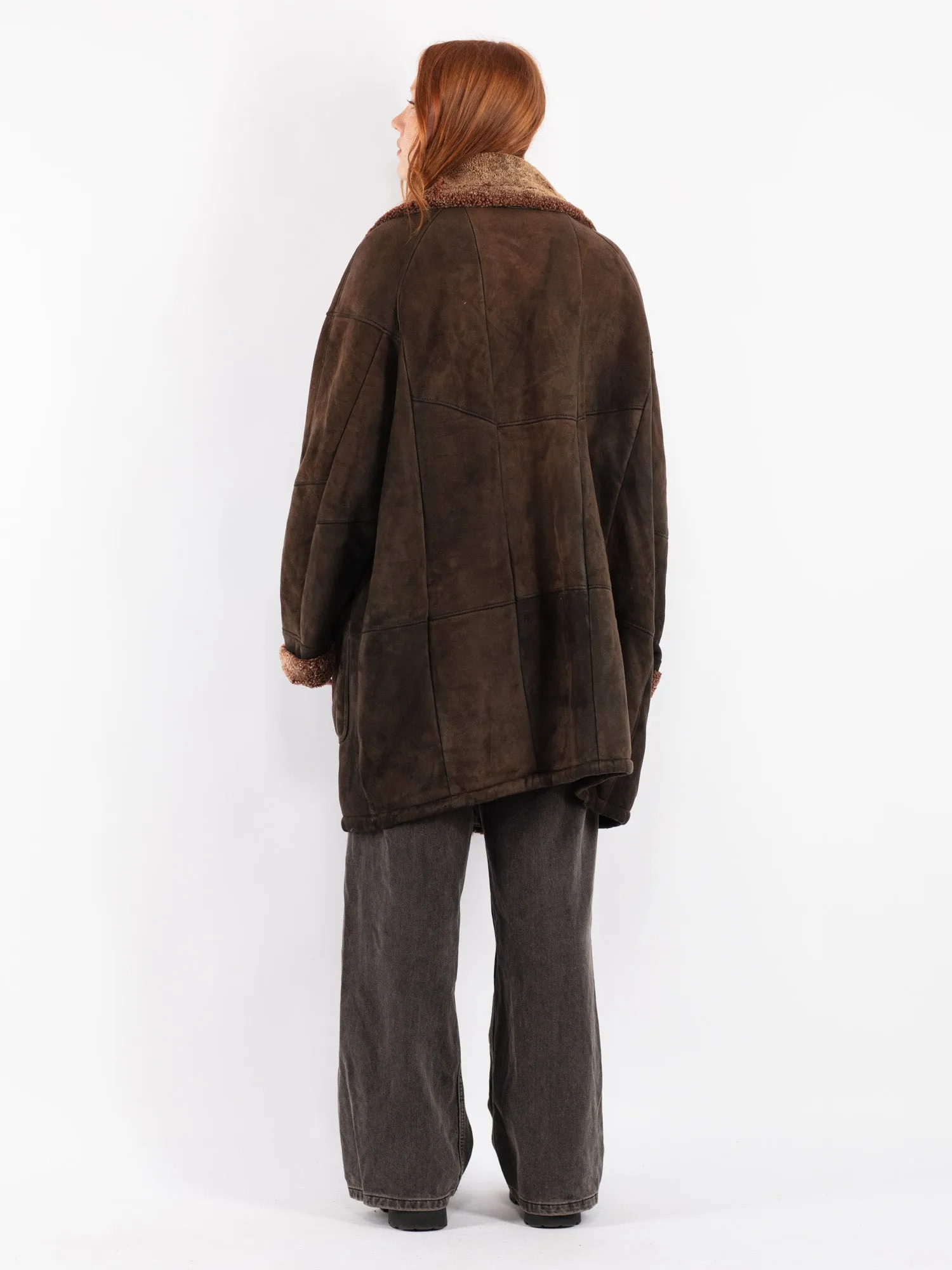 Vintage 90's Women Oversized Sheepskin Coat in Brown